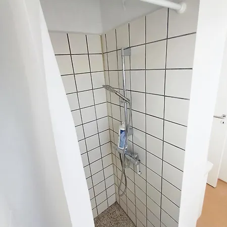 Bright Double Room 7 With Free Parking Lejlighed