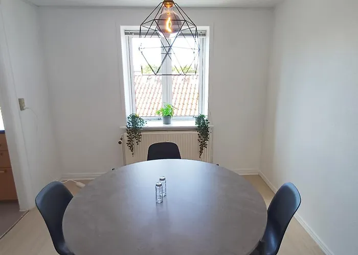 Double 40 With Free Parking Apartment *